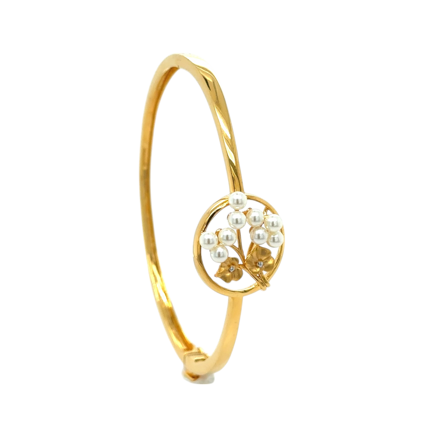 Gold Bracelet with Pearl Floral Design