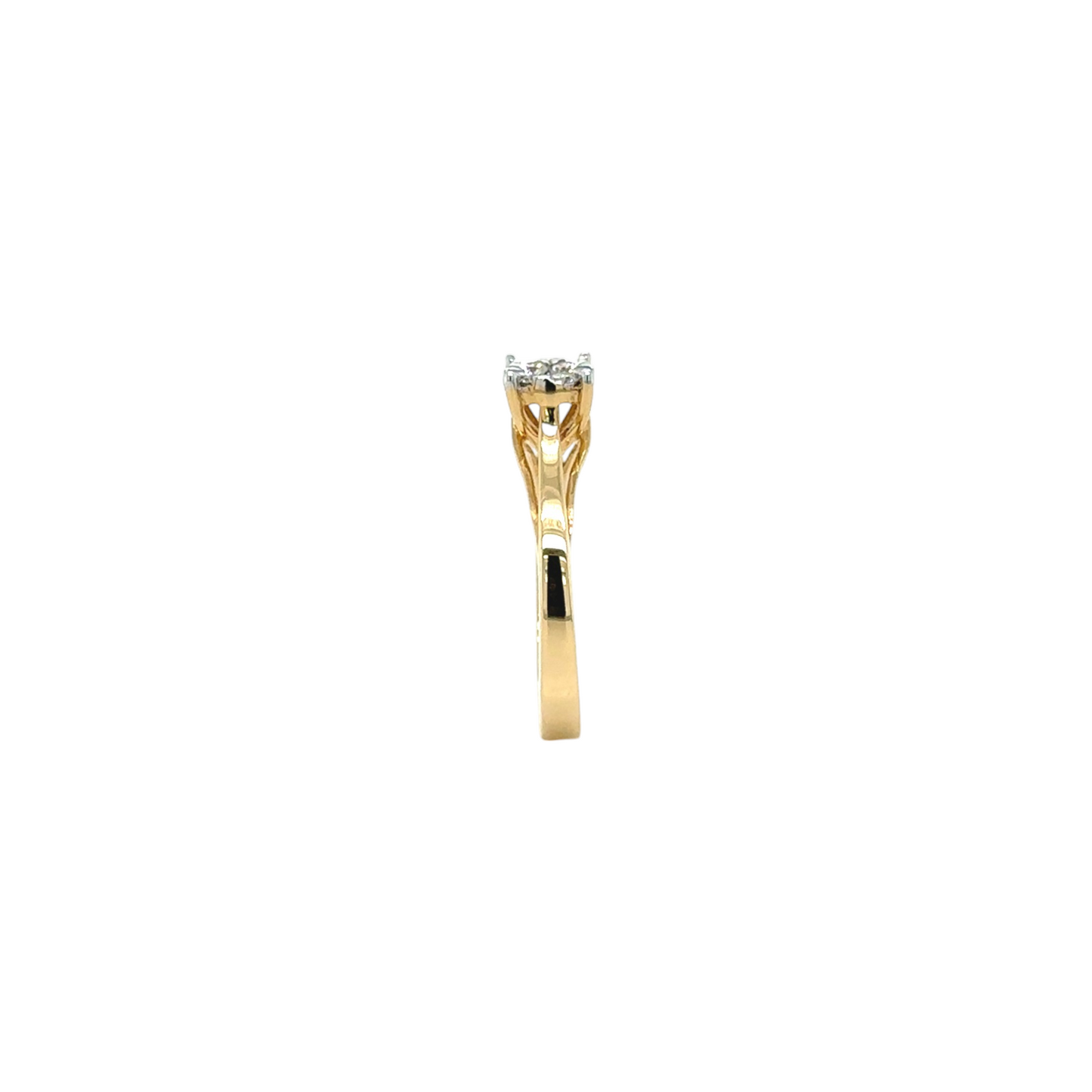 Classic Cluster Diamond Ring