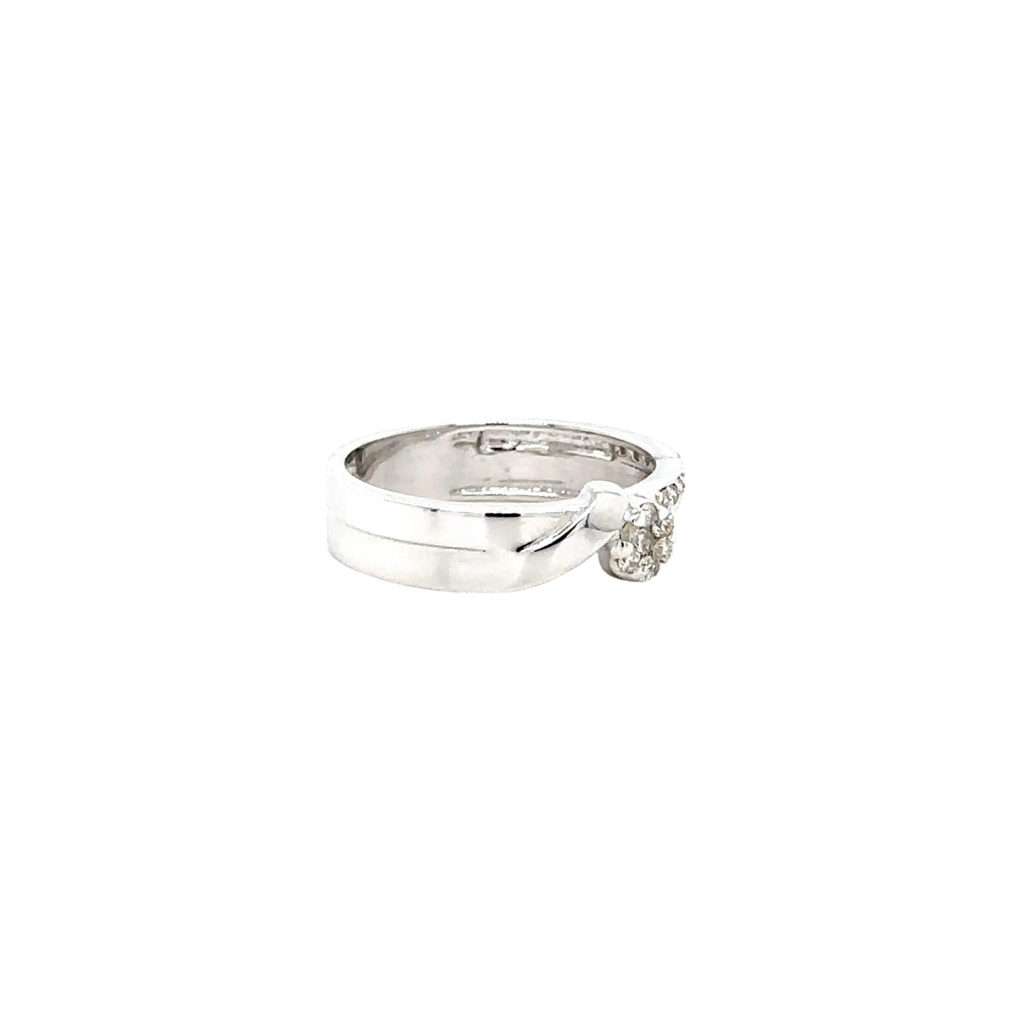 Sleek White Gold Diamond Men's Ring with Modern Design